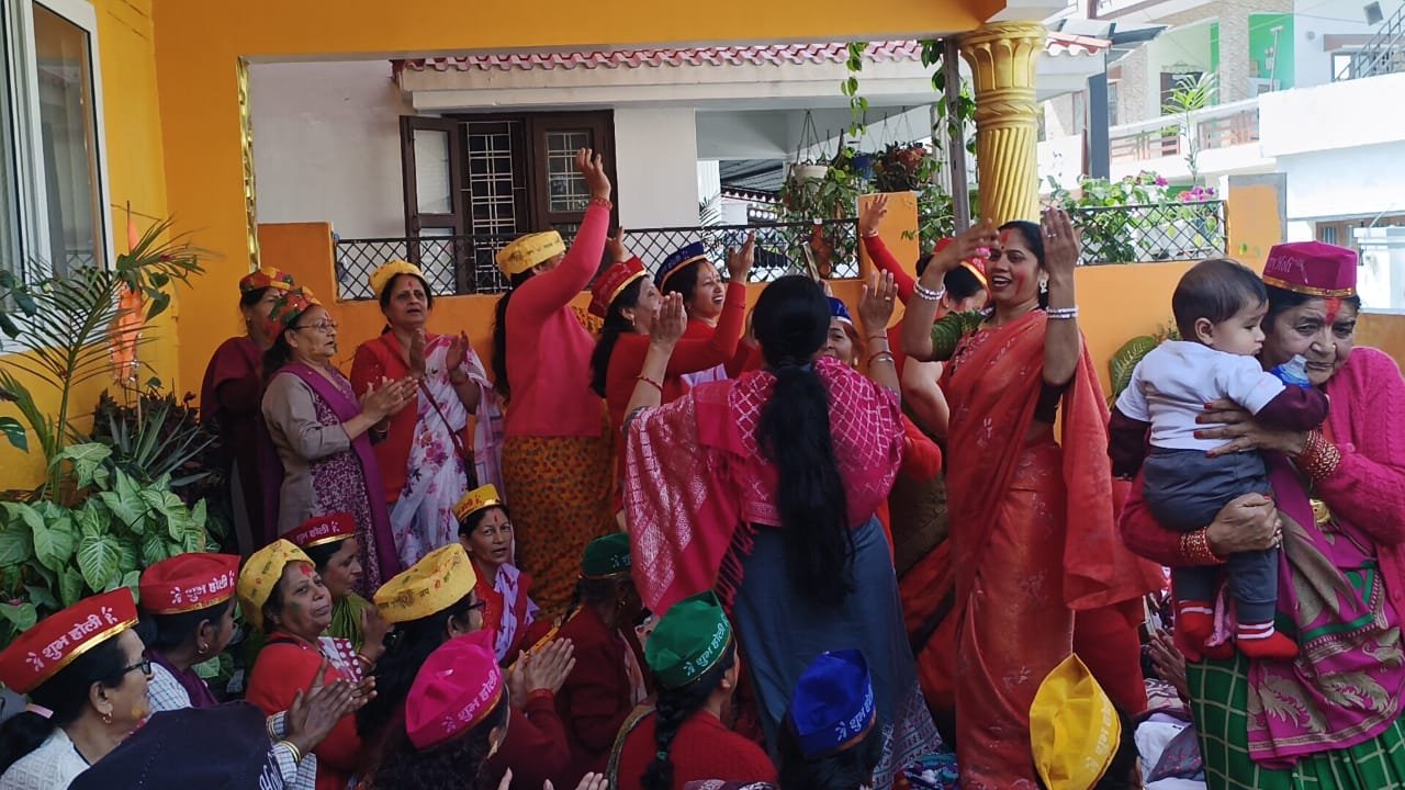 कुमाऊनी बैठकी होली का आयोजन