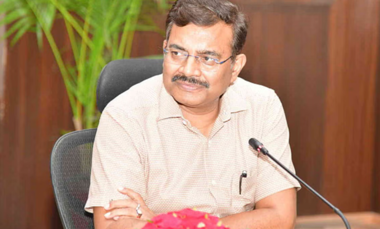 एक मई से सभी विभागों में बायोमीट्रिक हाजिरी अनिवार्य होगी, ये बनेगा प्रमोशन के समय आधार एक मई से सभी विभागों में बायोमीट्रिक हाजिरी अनिवार्य होगी, ये बनेगा प्रमोशन के समय आधार