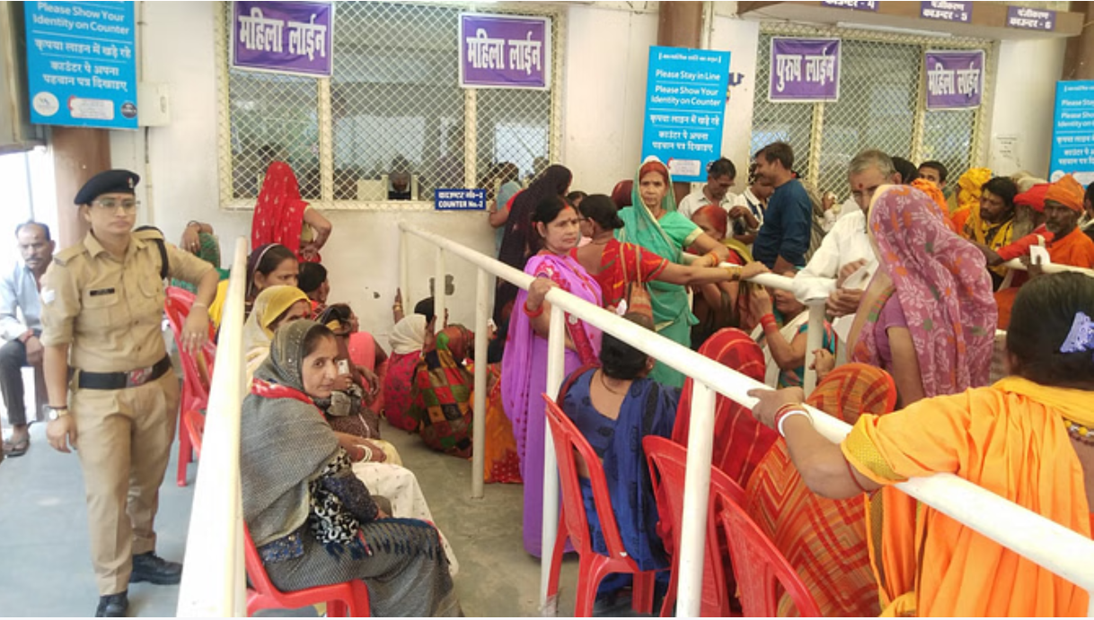 पहले दिन 10419 ने कराया ऑफलाइन पंजीकरण, हरिद्वार-ऋषिकेश समेत चार जगह लगे 65 काउंटर