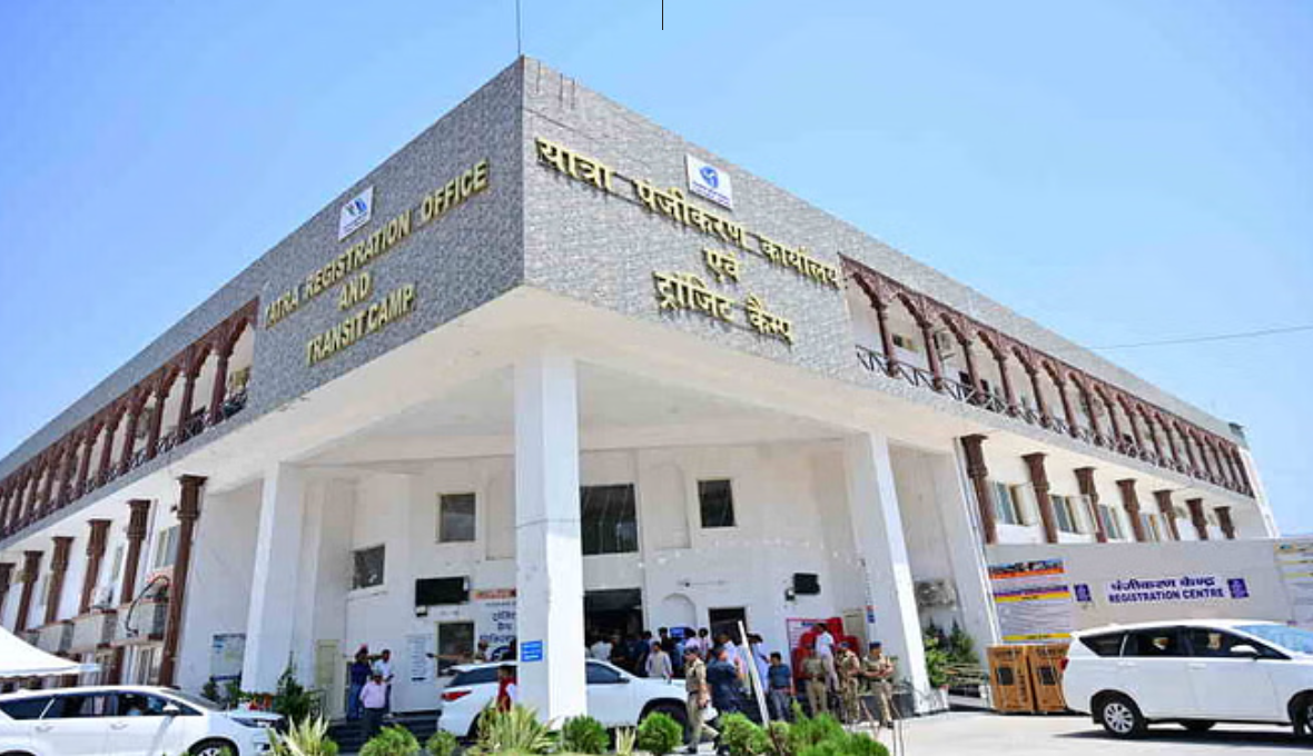 तीर्थयात्री आज से कर सकेंगे ऑफलाइन पंजीकरण, हरिद्वार-ऋषिकेश समेत यहां लगे हैं काउंटर