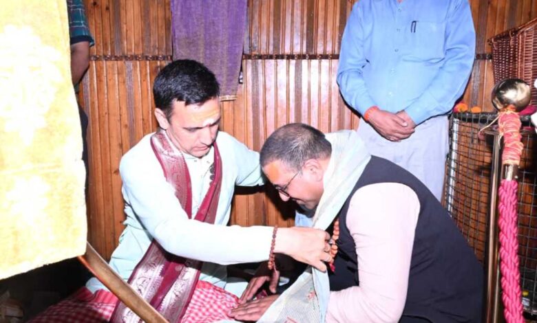प्रशांत कुमार आर्या बने उत्तरकाशी के 25वें जिलाधिकारी प्रशांत कुमार आर्या बने उत्तरकाशी के 25वें जिलाधिकारी