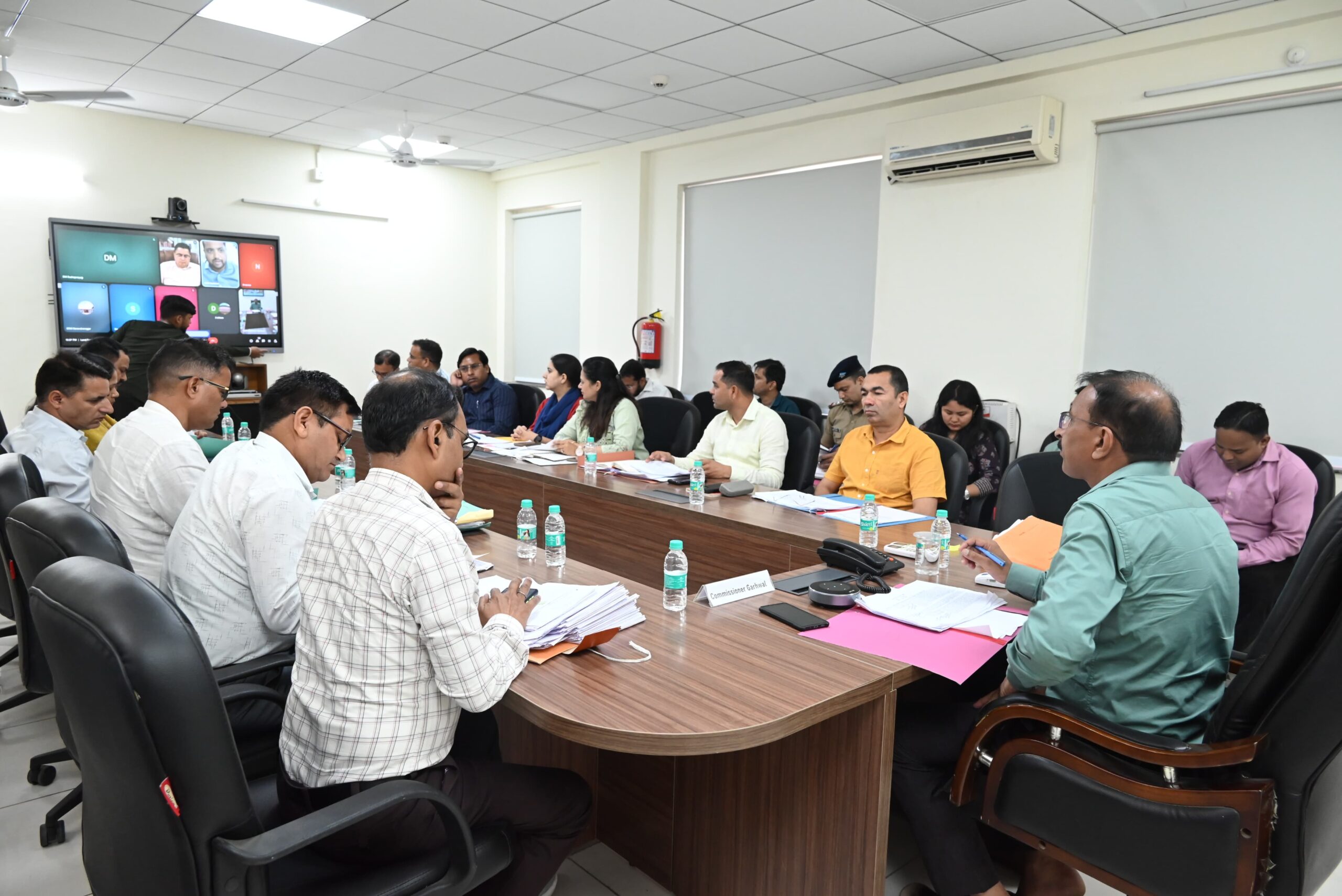 अपर आयुक्त की अध्यक्षता में हुई लैंड फ्रॉड समन्वय समिति की बैठक