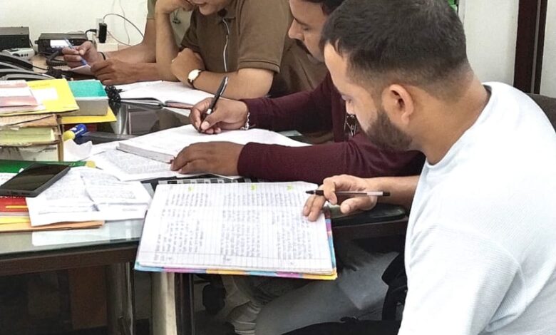 जल स्रोत और टैंकों का नियमित क्लोरीनेशन के साथ मेंटेन रखें पानी की गुणवत्ता जल स्रोत और टैंकों का नियमित क्लोरीनेशन के साथ मेंटेन रखें पानी की गुणवत्ता