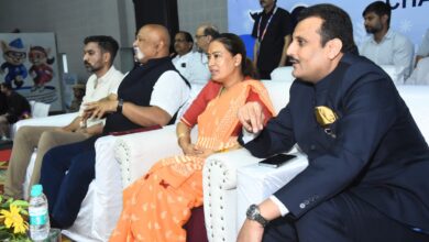 हिमाद्री आइस रिंक में जमी बर्फ पर भारत के सितारे चमके, 19 राज्यों की टीमें शामिल