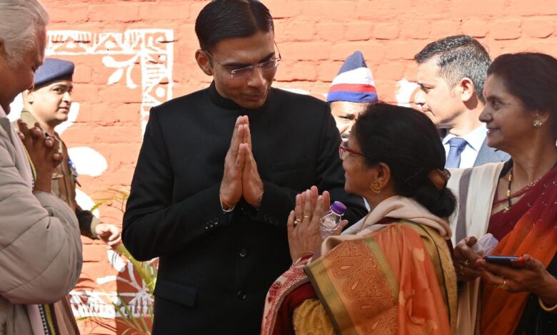 डीड शर्तों का उल्लंघन; नाफरमानी पर; चला डीएम के न्याय का हथोड़ा; डीड कैंसिगिफ्टल डीड शर्तों का उल्लंघन; नाफरमानी पर; चला डीएम के न्याय का हथोड़ा; डीड कैंसिगिफ्टल