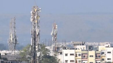 मुख्यमंत्री के निर्देशन में फ्रंटफुट पर जिला प्रशासन, दर्जनों मोबाईल टावर सील, एक के बाद एक बड़े एक्शन