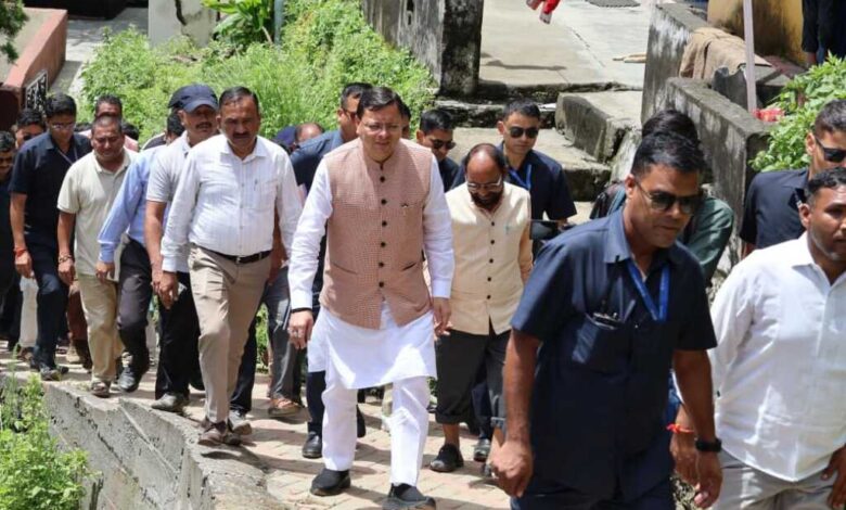 मुख्यमंत्री पहुँचे थराली, राहत एवं बचाव कार्यों का किया स्थलीय निरीक्षण मुख्यमंत्री पहुँचे थराली, राहत एवं बचाव कार्यों का किया स्थलीय निरीक्षण