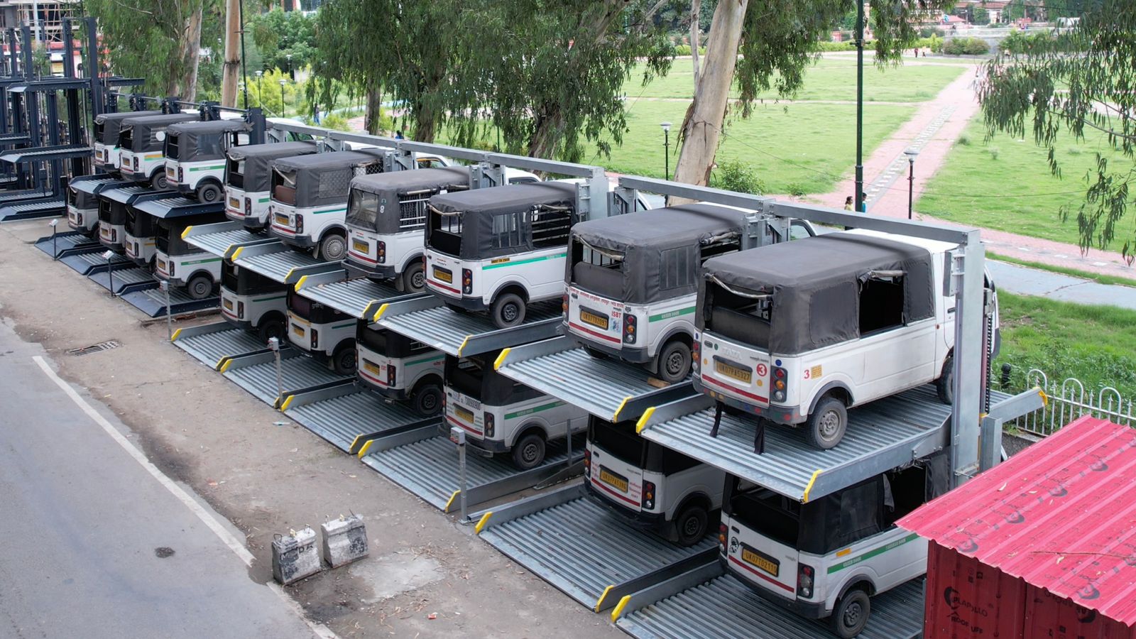 मुख्यमंत्री की प्रेरणा से जिला प्रशासन द्वारा प्रायोजित राज्य की प्रथम, महिला समूह आपरेटेड परेड ग्राउंड ओटोमेटेड पार्किंग, जनमानस को जल्द होगी समर्पित