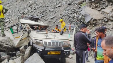 रुद्रप्रयाग में मुनकटिया लैंडस्लाइड जोन में बोलेरो वाहन हादसा, 2 की मौत, 3 घायल