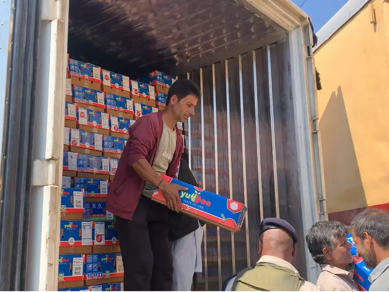 सेब उत्पादकों को मिली सौगात, कश्मीर से दिल्ली तक चली पहली तेज़ रफ्तार कार्गो ट्रेन