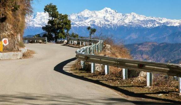 मसूरी मंडल से आपात सूचना: सभी संपर्क मार्ग बंद, हेल्पलाइन नंबर जारी