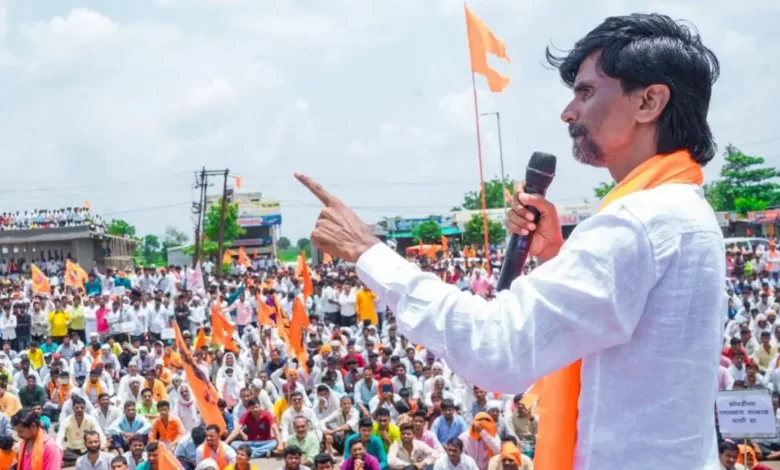 मराठा आरक्षण: 5 दिन का अनशन समाप्त — सरकार ने छह मांगें मानी, आंदोलनकर्ता बोले: ‘हम जीत गए मराठा आरक्षण: 5 दिन का अनशन समाप्त — सरकार ने छह मांगें मानी, आंदोलनकर्ता बोले: ‘हम जीत गए