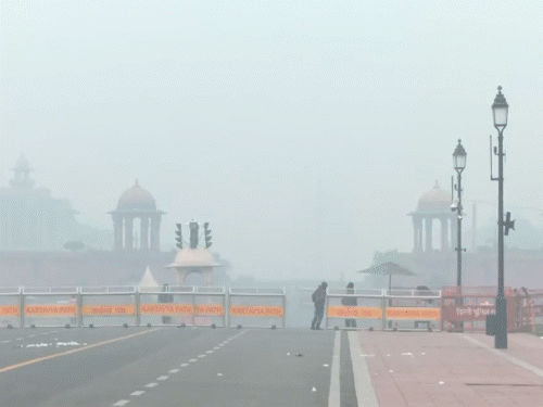 दीपावली के बाद दिल्ली-एनसीआर में सांस लेना हुआ मुश्किल, AQI 400 के पार