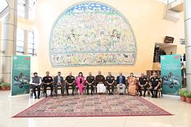 राष्ट्रपति द्रौपदी मुर्मू ने किया ‘चाणक्य रक्षा संवाद 2025’ का उद्घाटन, ओडिशा और यूपी के दो दिवसीय दौरे की भी शुरुआत