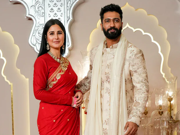 कटरीना कैफ और विक्की कौशल बने माता-पिता, 7 नवंबर को गूंजी किलकारी, मां-बेटा दोनों स्वस्थ कटरीना कैफ और विक्की कौशल बने माता-पिता, 7 नवंबर को गूंजी किलकारी, मां-बेटा दोनों स्वस्थ