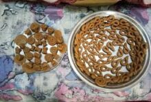 मकर संक्रांति पर कुमाऊं में घुघुतिया की धूम, बच्चों ने कौवों को दिया घुघुत का न्योता