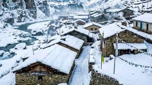 उत्तराखंड में मौसम का कहर: पांच जिलों में भारी बारिश-बर्फबारी का येलो अलर्ट जारी