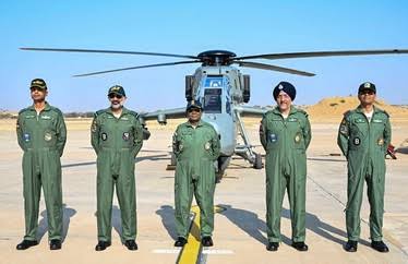 राष्ट्रपति द्रौपदी मुर्मू की ऐतिहासिक उड़ान: ‘प्रचंड’ हेलीकॉप्टर में को-पायलट बनकर रचा इतिहास