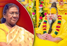 राष्ट्रपति द्रौपदी मुर्मू का ब्रज दौरा: वृंदावन आश्रम में प्रेमानंद महाराज से मुलाकात, ‘राधे-राधे’ के जयकारों से हुआ भव्य स्वागत
