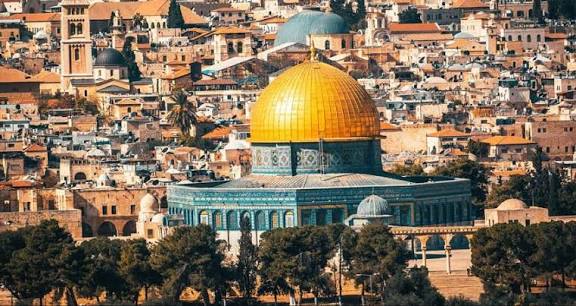 ईद के मौके पर Al-Aqsa Mosque में सख्ती, 60 साल में पहली बार पूरी तरह बंद होने का दावा भ्रामक ईद के मौके पर Al-Aqsa Mosque में सख्ती, 60 साल में पहली बार पूरी तरह बंद होने का दावा भ्रामक