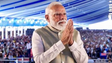 इतिहास रचते हुए पीएम नरेंद्र मोदी बने भारत के सबसे लंबे समय तक सेवा देने वाले निर्वाचित सरकार प्रमुख, 8,931 दिनों के साथ पवन कुमार चामलिंग का रिकॉर्ड टूटा