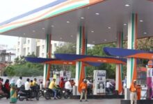 देश में पेट्रोल-डीजल की किल्लत की अफवाहें फैलते ही मची होड़, सरकार ने कहा—पर्याप्त स्टॉक मौजूद, घबराने की जरूरत नहीं