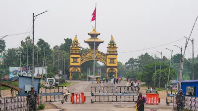 भारत-नेपाल सीमा पर बड़ा बदलाव: ₹100 से ज्यादा सामान ले जाने पर अब अनिवार्य कस्टम ड्यूटी, सीमावर्ती व्यापार और आम ग्राहकों पर बढ़ेगा असर