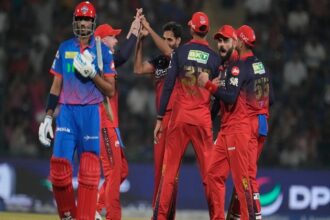 RCB का धमाका, दिल्ली कैपिटल्स पर 9 विकेट से बड़ी जीत, 75 रन पर ढही DC