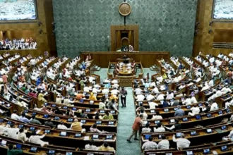 लोकसभा में बड़ा बदलाव प्रस्तावित: सीटें 543 से बढ़कर 850 तक, महिलाओं को मिलेगा 33% आरक्षण