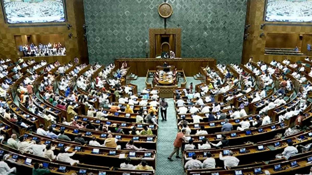 लोकसभा में बड़ा बदलाव प्रस्तावित: सीटें 543 से बढ़कर 850 तक, महिलाओं को मिलेगा 33% आरक्षण