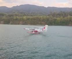 चारधाम यात्रा से पहले उत्तराखंड को बड़ी सौगात: ऋषिकेश में पहली बार गंगा पर उतरा सी-प्लेन, पर्यटन को मिलेगा नया आयाम