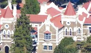 Uttarakhand High Court का सख्त रुख: मसूरी में बिना अनुमति पेड़ कटान पर रोक, Mussoorie Municipal Council को निर्देश