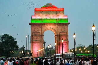 दिल्ली में राष्ट्रीय जनगणना महाअभियान की शुरुआत, 14 जून तक चलेगा घर-घर सर्वे; मकानों और परिवारों का तैयार होगा पूरा डाटा
