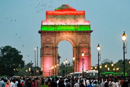 दिल्ली में राष्ट्रीय जनगणना महाअभियान की शुरुआत, 14 जून तक चलेगा घर-घर सर्वे; मकानों और परिवारों का तैयार होगा पूरा डाटा