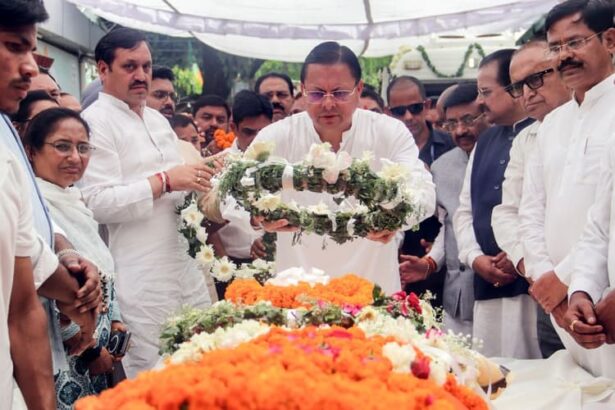 पूर्व मुख्यमंत्री बीसी खंडूरी पंचतत्व में विलीन, राजकीय सम्मान के साथ हरिद्वार में हुआ अंतिम संस्कार