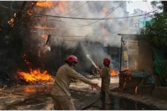 दिल्ली के मालवीय नगर होटल अग्निकांड में 21 लोगों की मौत, मेडिकल ट्रीटमेंट के लिए आए विदेशी नागरिक भी बने हादसे का शिकार