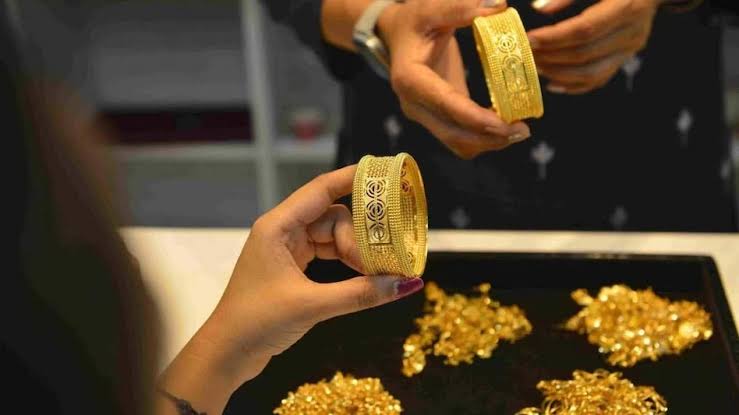 Gold Price Today: सोने के दाम में फिर बदलाव, जानें 18K, 22K और 24K गोल्ड के ताज़ा रेट