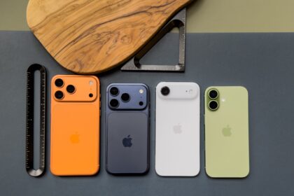 iPhone Sales: भारत में त्योहारी सीजन के दौरान आईफोन की बिक्री में 30% तक गिरावट