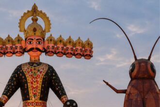 दिल्ली की रामलीला में रावण के साथ जलेगा 30 फुट ऊंचा कॉकरोच का पुतला